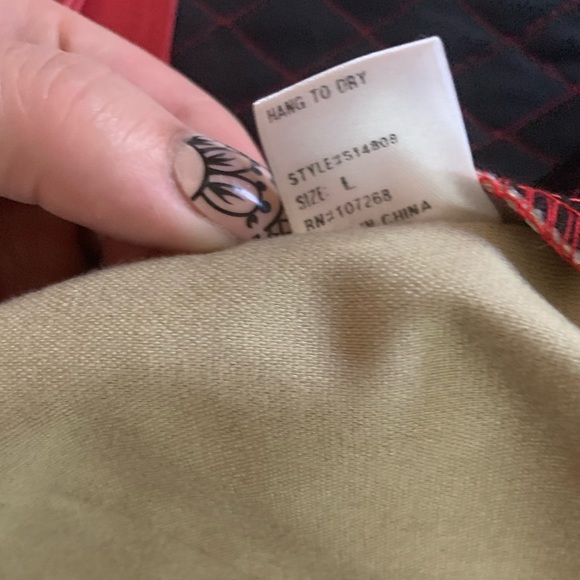 NWT ❤️ GRACIA - Gorgeous Hot Red Quilted Faux Leather Skirt 🔥 Large - Picture 13 of 16